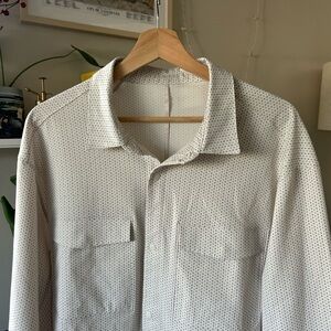 Lululemon men's Airing Easy Long Sleeve Overshirt Flat Pockets